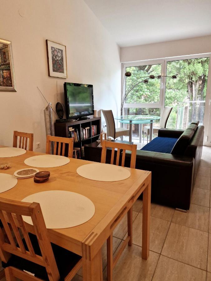 Blue Seagull - Seafront Holiday Home โนวีวีโนดอลสกี ภายนอก รูปภาพ